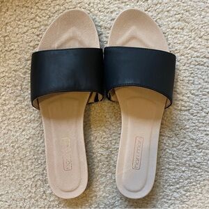 Hari Mari Black Leather Sandal